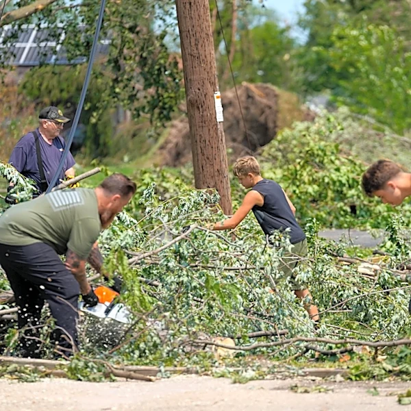 Powerful tornado leaves widespread damage in Wisconsin but time of day may have saved lives