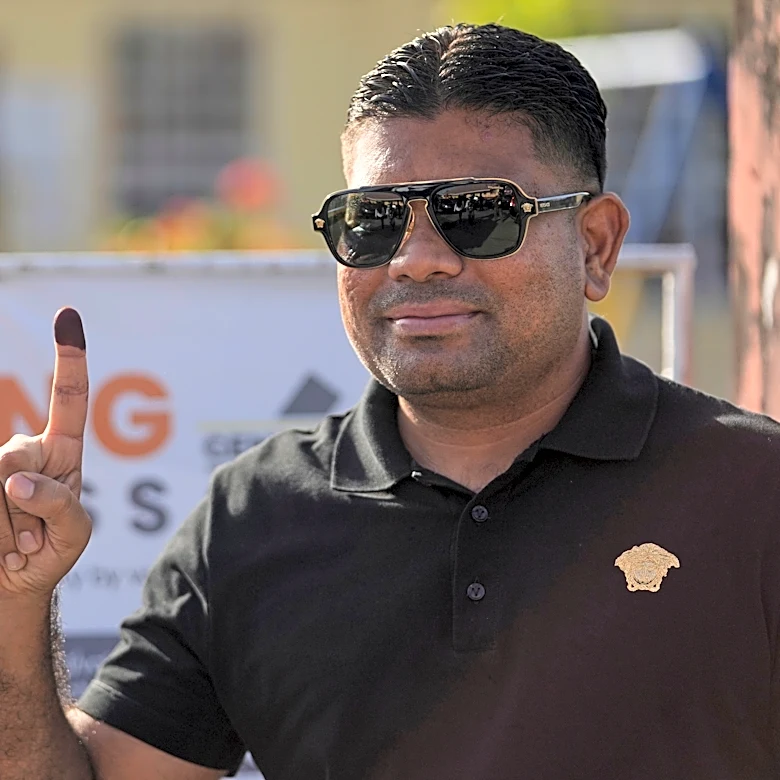 A Caribbean court rules that a US extradition process against Guyana's opposition leader can resume
