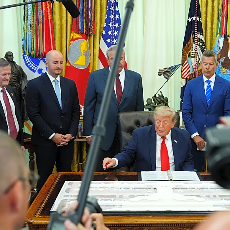 Trump announces a $22.5 billion makeover of Dulles airport that will eliminate the 'people movers'