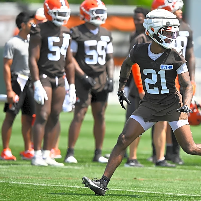 Browns double down on secondary after reaching extensions with Ward and Delpit