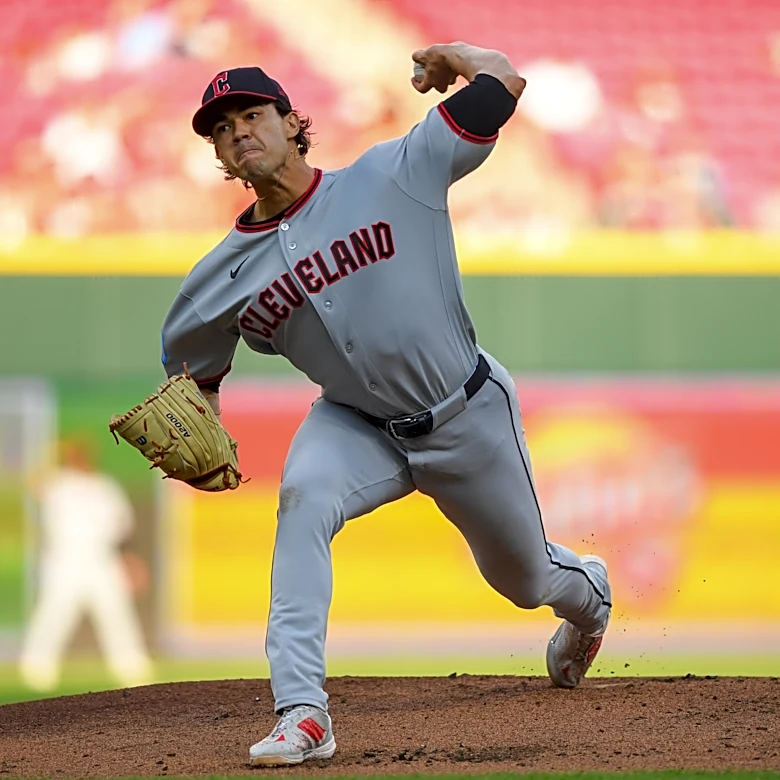 Manzardo's HR and 2 RBIs, Cantillo's strong outing power Guardians to a 6-1 win over the Reds