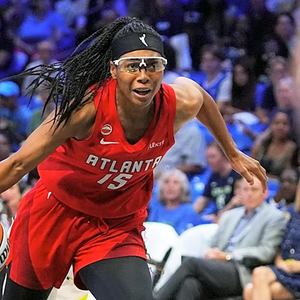 Gray and Reese lead the Dream past the Wings, 82-81