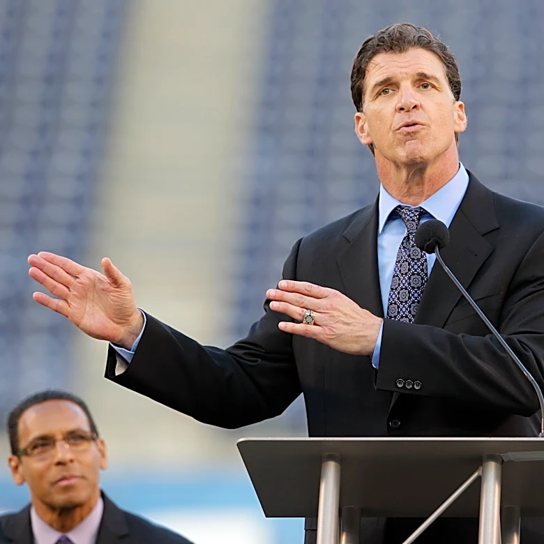 Former Chargers linebacker Billy Ray Smith Jr. dies at 64, family announces