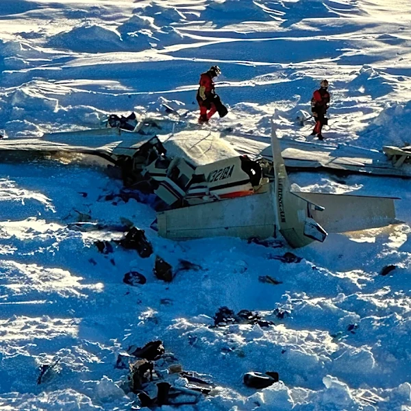 Probe cites history of overweight flights, inadequate oversight in crash that killed 10 off Alaska