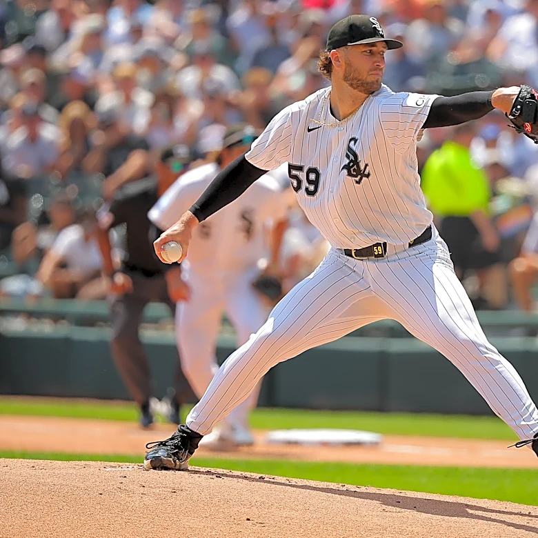 Tristan Peters' bases-loaded walk in 11th lifts White Sox over Yankees 2-1