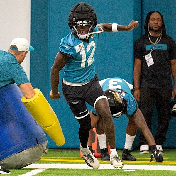 Jags 2-way player Travis Hunter returns stronger and fast after knee injury cuts short rookie year