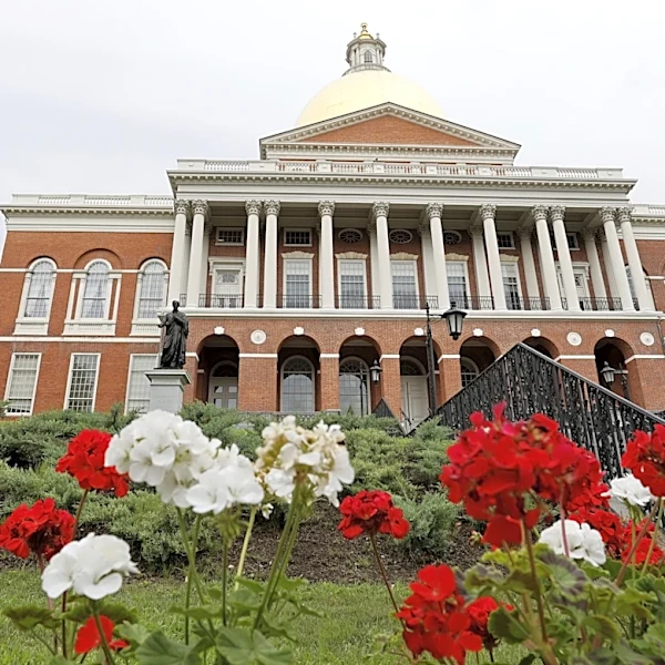 Massachusetts is close to giving doctors the final word on whether to perform late abortions
