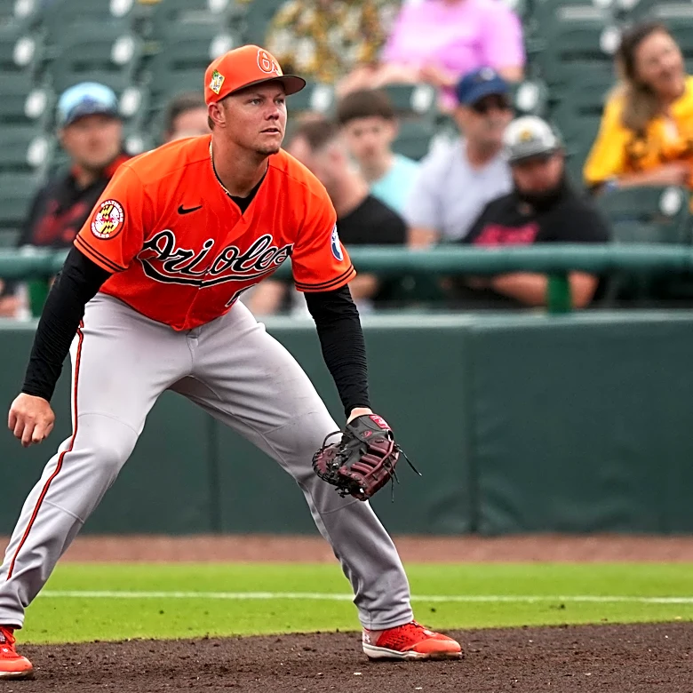Orioles' Mountcastle strains oblique; Bautista faces live hitters