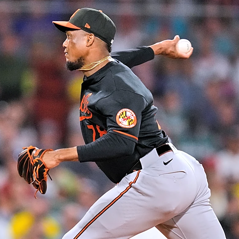 Orioles sign reliever Yennier Cano to 2-year contract for 2027-28 with club option for 2029