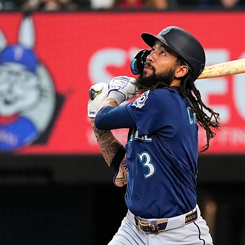 Mariners place shortstop J.P. Crawford on 10-day injured list with left wrist inflammation