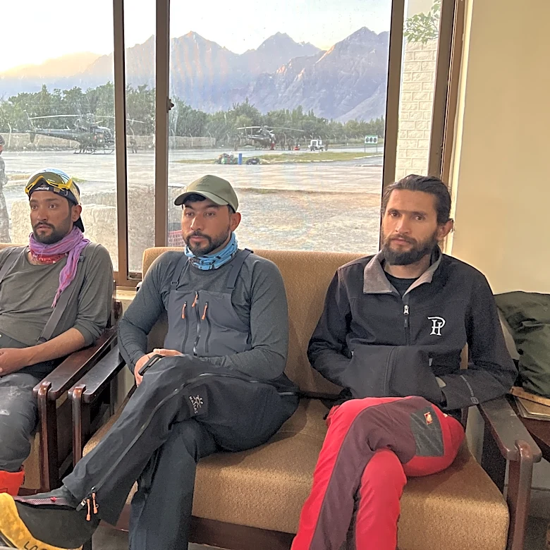 Search resumes for missing climbers after avalanche on Pakistan's Broad Peak