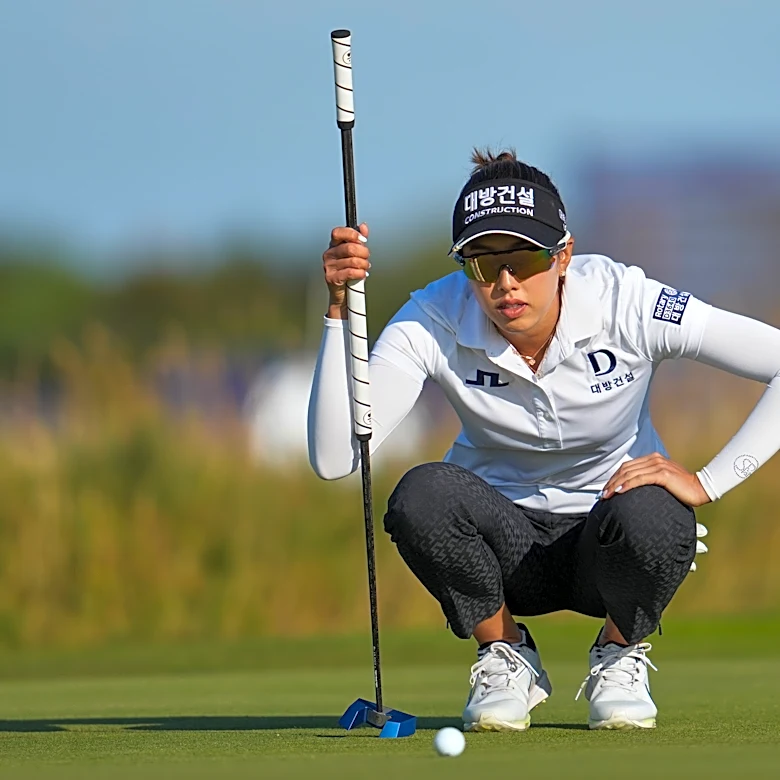 Yealimi Noh seizes on Ryu's late collapse to build 3-shot lead in Women's British Open