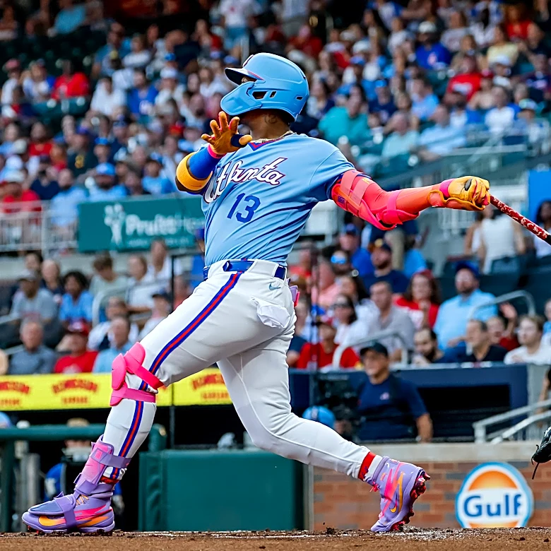 Martín Pérez flirts with a no-hitter as Braves power past Nationals 8-3