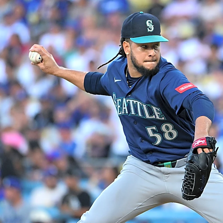 Mariners shake up roster, trading Luis Castillo to the White Sox ahead of deadline