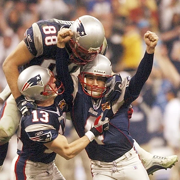 Clutch kicker gets his due as Adam Vinatieri heads into the Pro Football Hall of Fame
