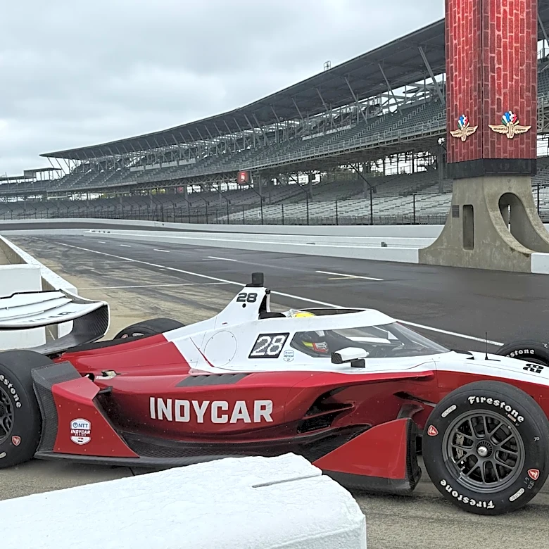 Alex Palou, Alexander Rossi provide rave reviews after 1st weekend of testing the new IndyCars