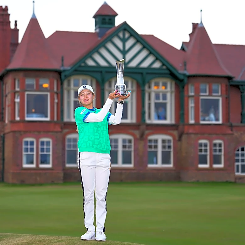 Shiho Kuwaki of Japan wins the Women's British Open on second playoff hole