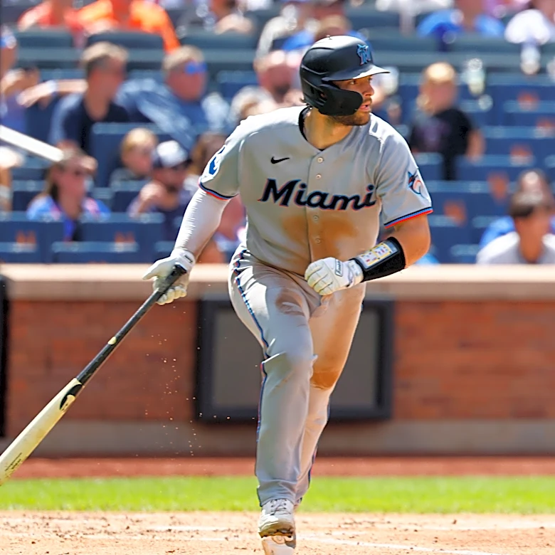 Petersen, Mack, Edwards lead the Marlins to a 2-0 win over the Mets