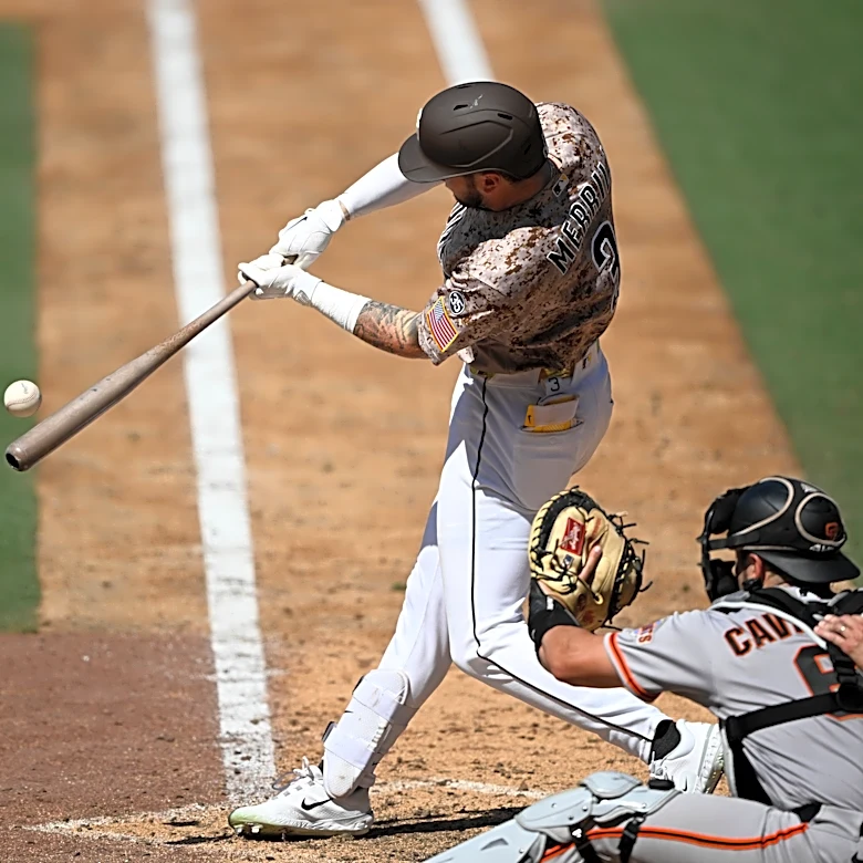Merrill's 2-run homer helps Padres beat Giants 5-4