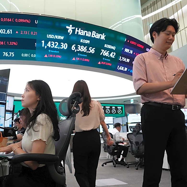 Asian shares mostly dip after US stocks rally