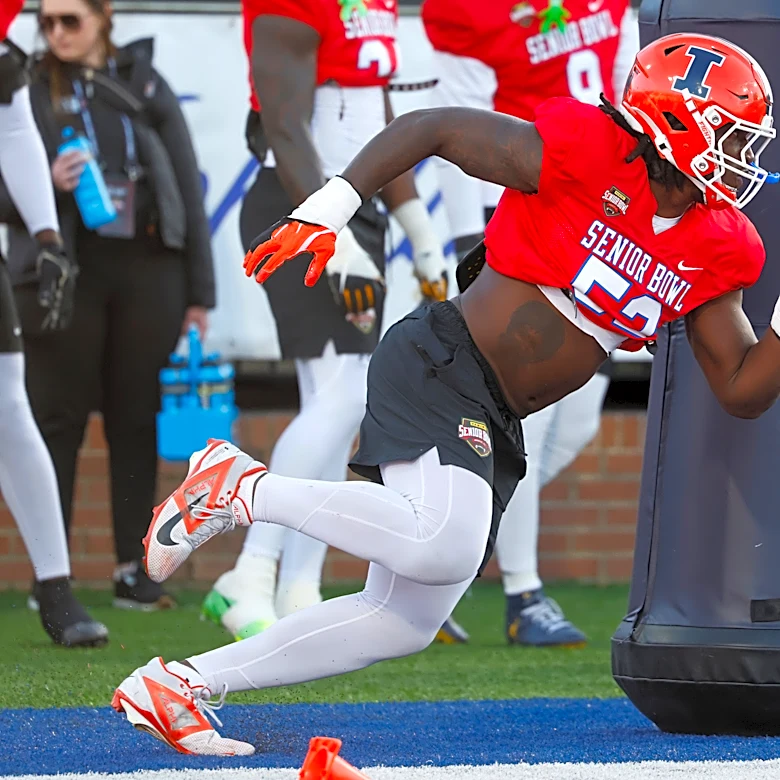Patriots rookie Gabe Jacas says 'I'm 100%' after knee issue delayed deal on initial contract