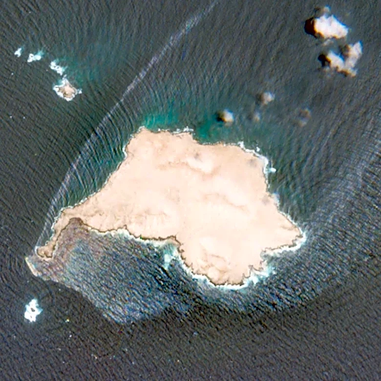 Oil spill from grounded tanker off Oman expands sharply, satellite images show