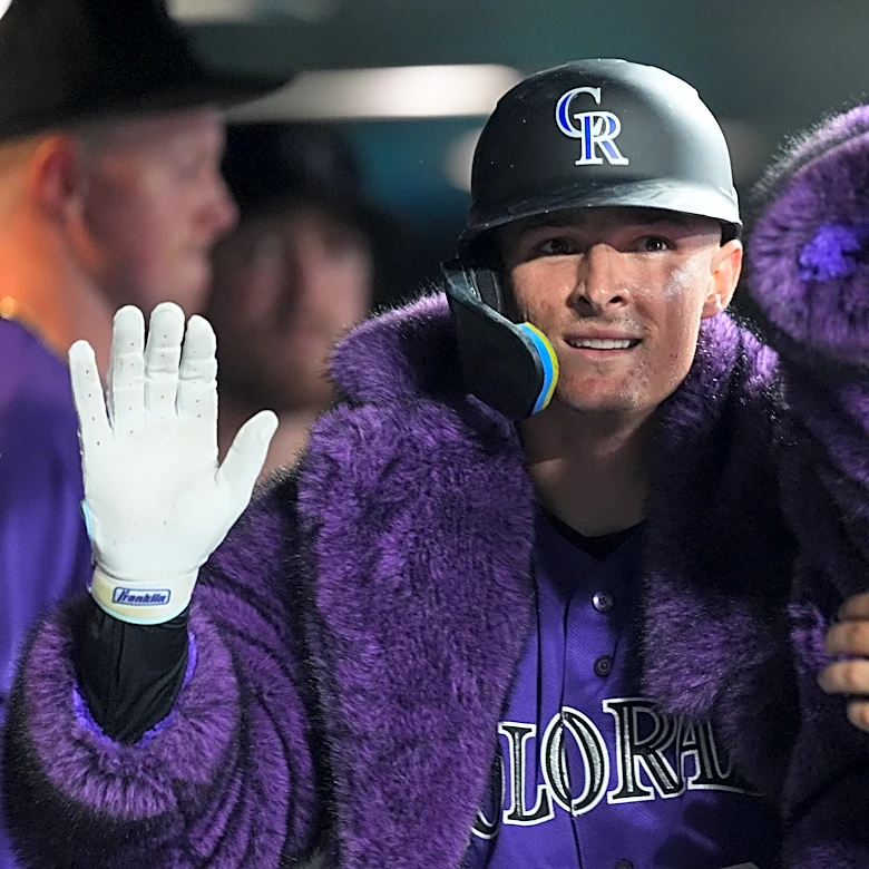 Rockies lock up outfielder Mickey Moniak with a $16.25 million, 2-year contract for 2027 and '28