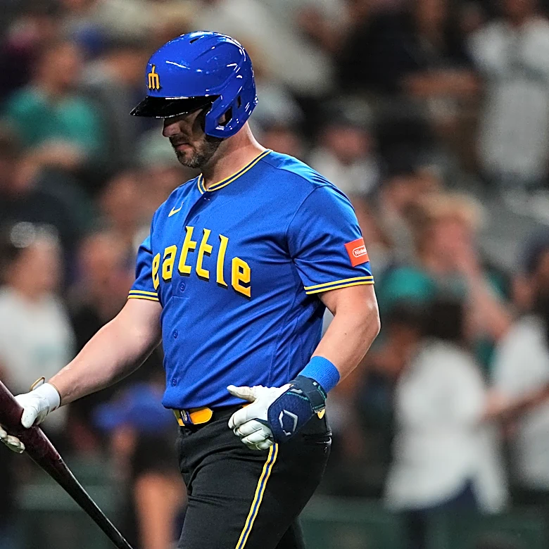 Mariners release Mitch Garver and Rob Refsnyder, activate Brendan Donovan from 10-day IL