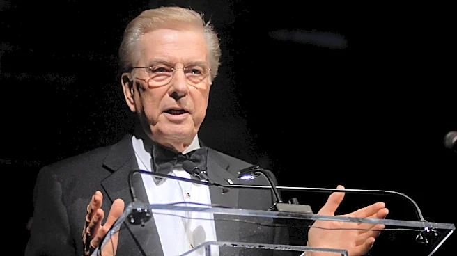 Lloyd Robertson, longtime anchor of Canada's top TV newscast, dies at 92