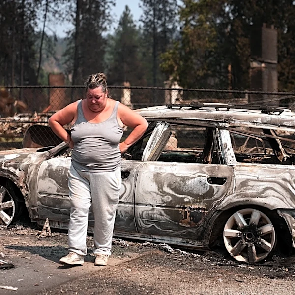 Firefighters get a handle on Spokane wildfires as tens of thousands remain evacuated