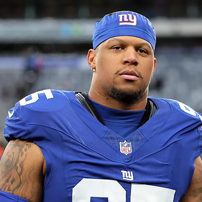 Giants put defensive lineman Roy Robertson-Harris on injured reserve after his Achilles tendon tear