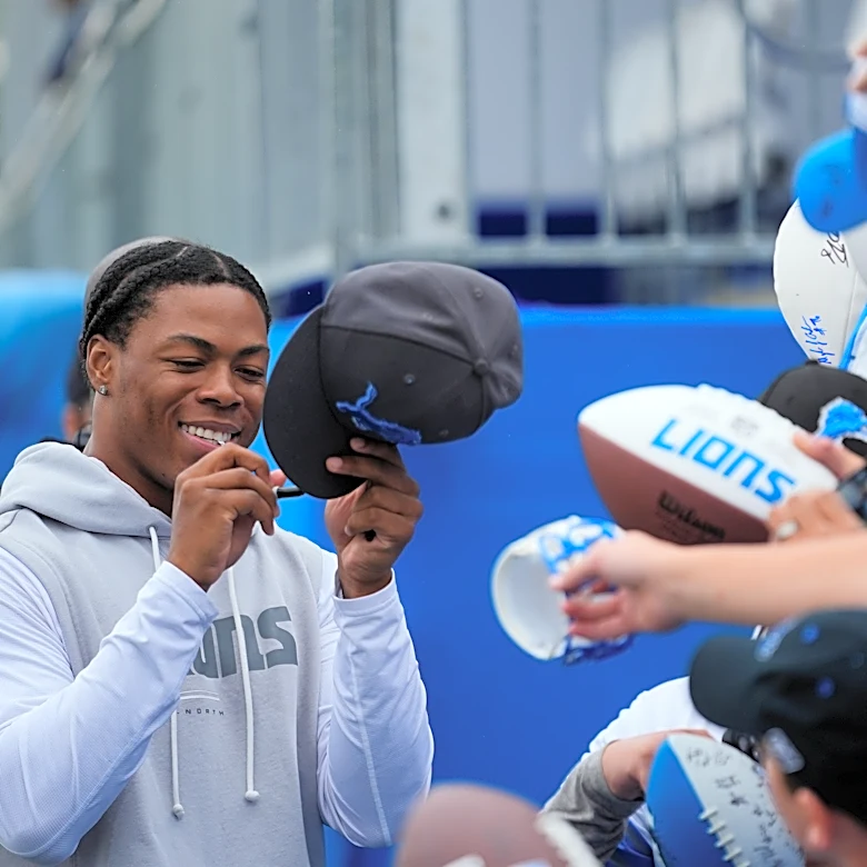 Jahmyr Gibbs back on the field for the first time since Detroit Lions training camp started