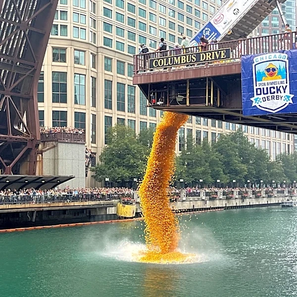 Rubber ducks by the thousands splash into Chicago River for annual Special Olympics fundraiser