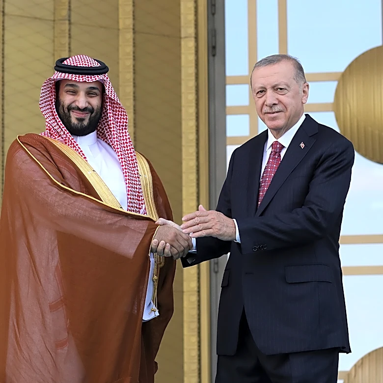 Turkey, Pakistan, Saudi Arabia sign a mutual defense deal, and other Middle East news