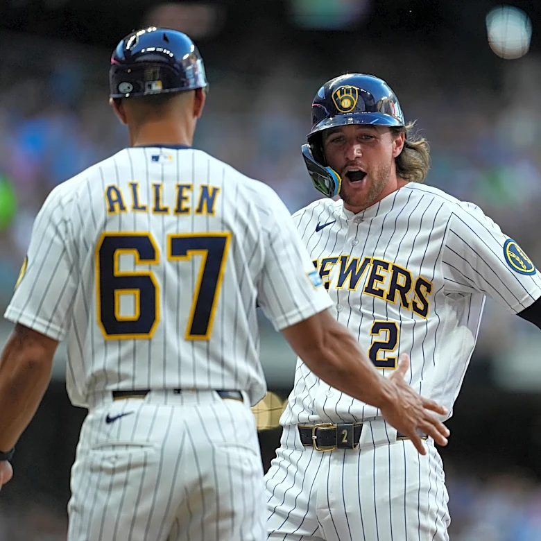 Andrew Vaughn knocks home go-ahead run in 8th inning as Brewers defeat Twins 4-3