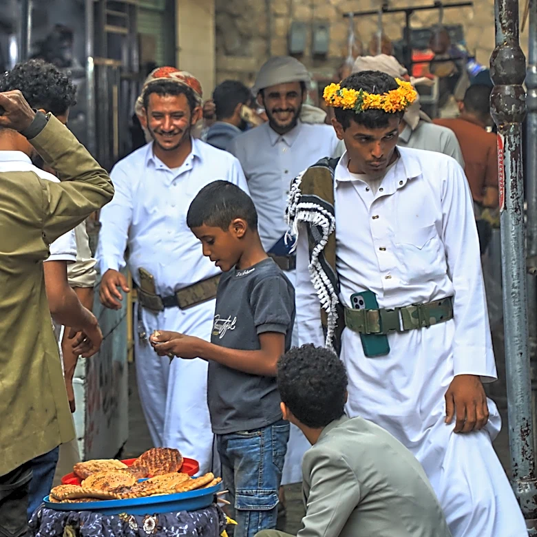 Houthis claim attacks on Saudi oil facility and Yemeni port, and other Mideast news