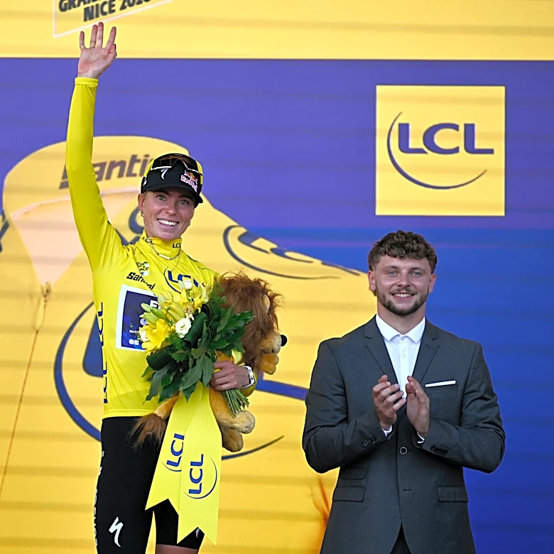 Tears of joy for Demi Vollering after winning the Women's Tour de France for the second time