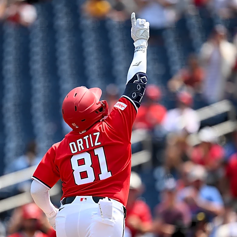 Ortiz hits 2nd career homer, Dion leads strong bullpen outing as Nationals beat Reds 7-1