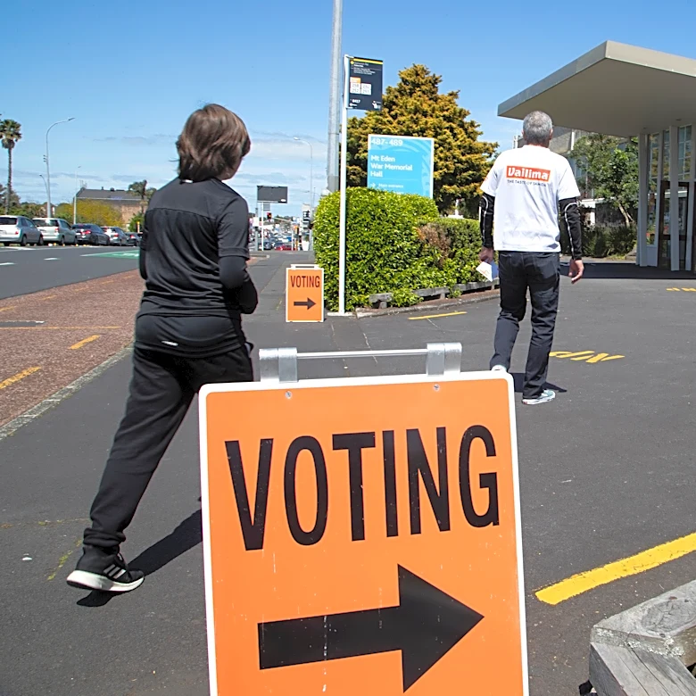 New Zealanders abroad urged to enroll for the election as new law locks out last-minute voters