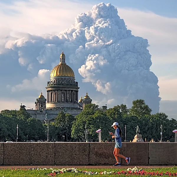 Trump told Ukraine it had no cards. Then Kyiv took the war to Russia