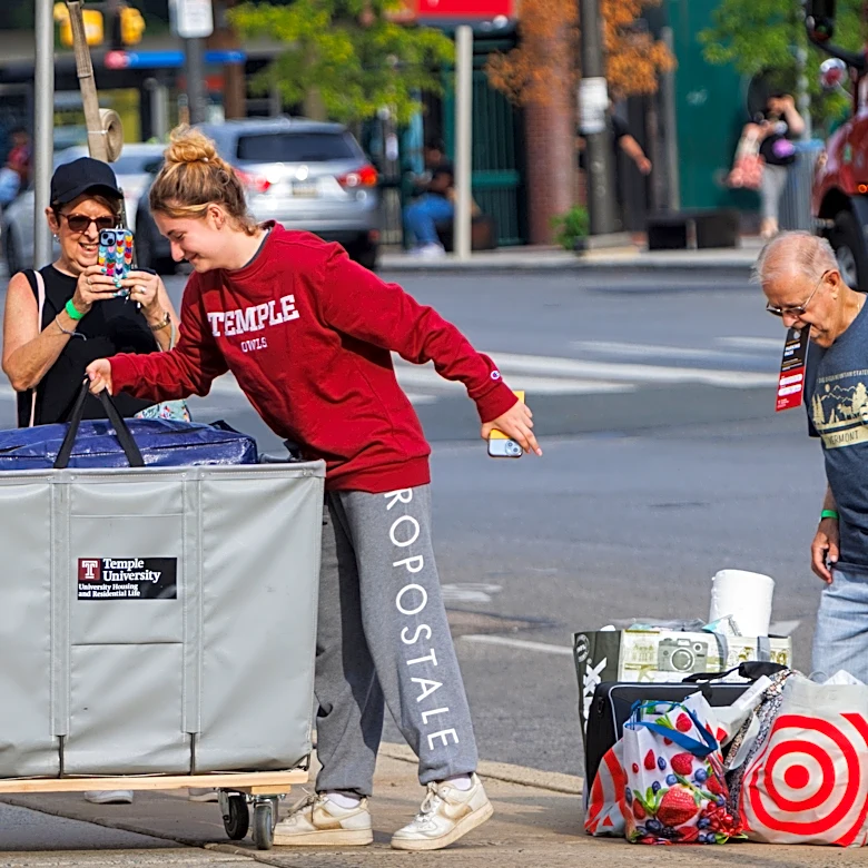 Heading off to college? Here are some tips for managing your finances