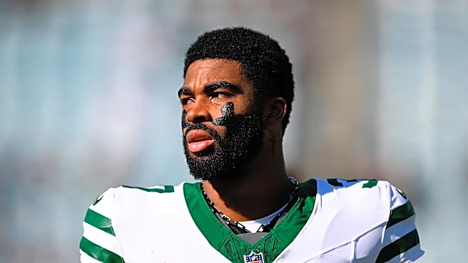 New York Jets' Qwan'tez Stiggers taken to hospital after briefly losing consciousness at practice