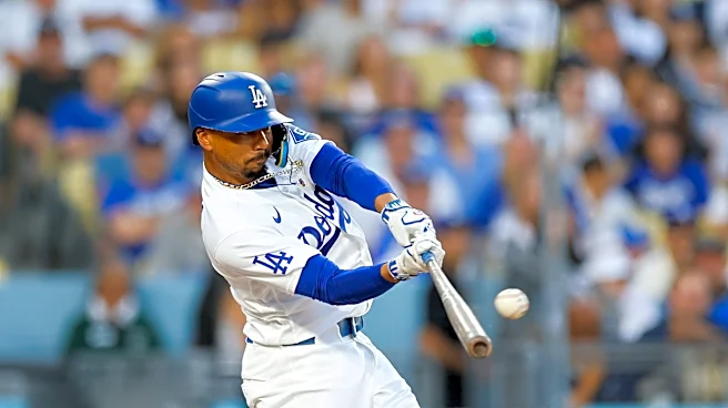 Max Muncy’s 10th-inning single lifts the Dodgers past the Royals 5-4