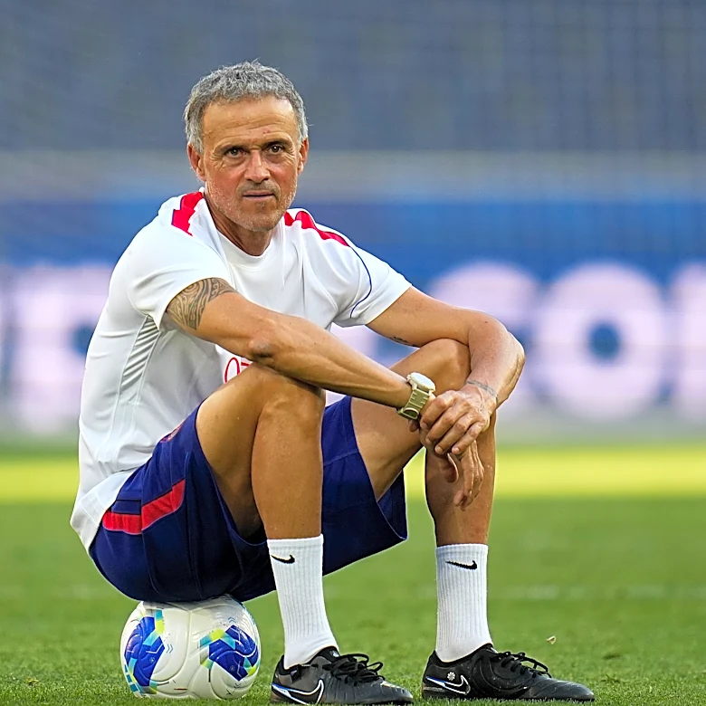 PSG looks for Super Cup success over Villa for first of six possible trophies this season
