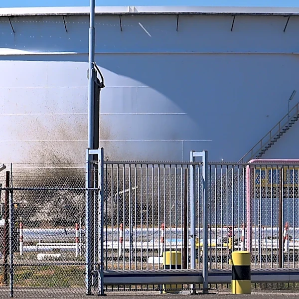 Explosion at Dutch port of Rotterdam leaves 1 dead, several injured