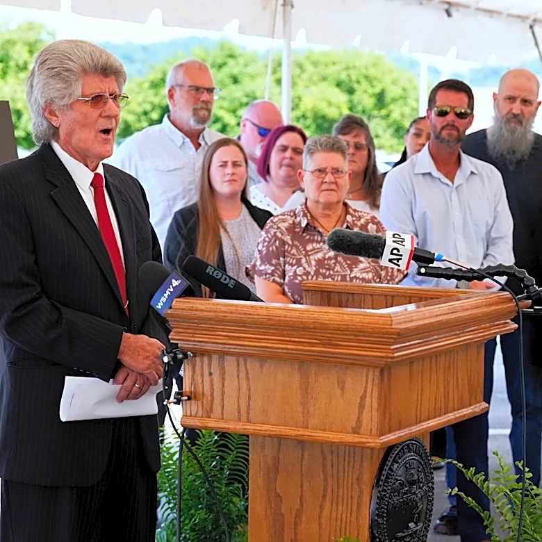 Tennessee and Oklahoma put men to death as US states schedule 3 executions for the same day