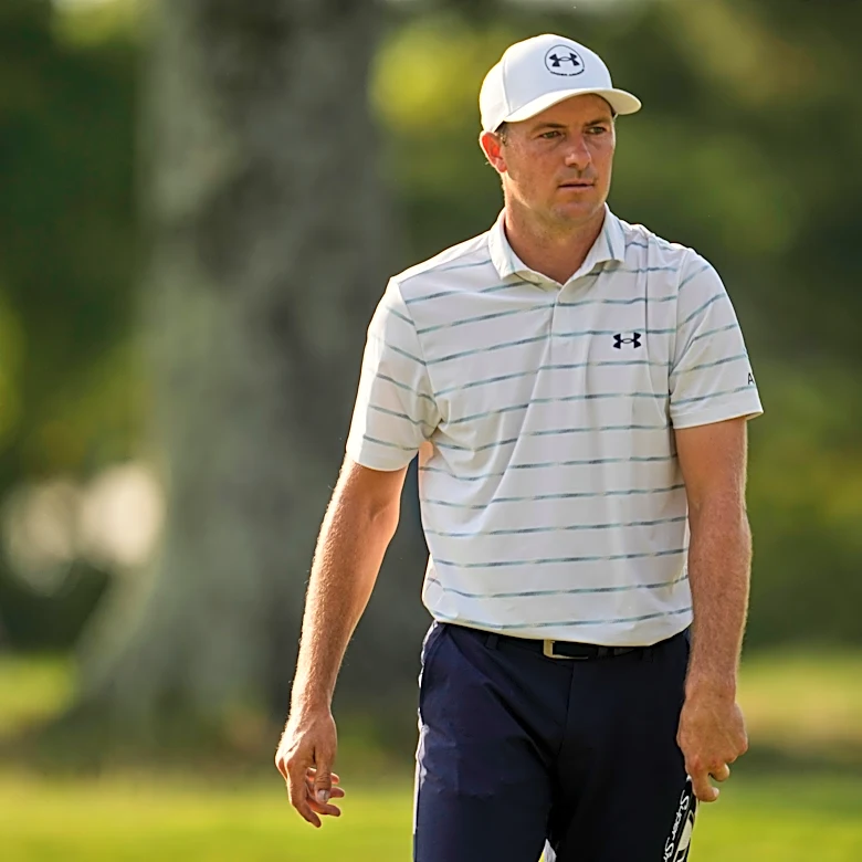 Jordan Spieth off to the start he needs with a 65 to share the lead in PGA Tour playoff opener