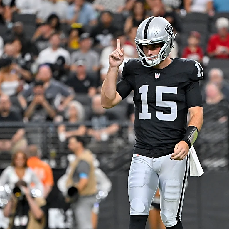 No. 1 pick Fernando Mendoza throws TD pass in preseason debut for Raiders in 27-14 loss to Cardinals