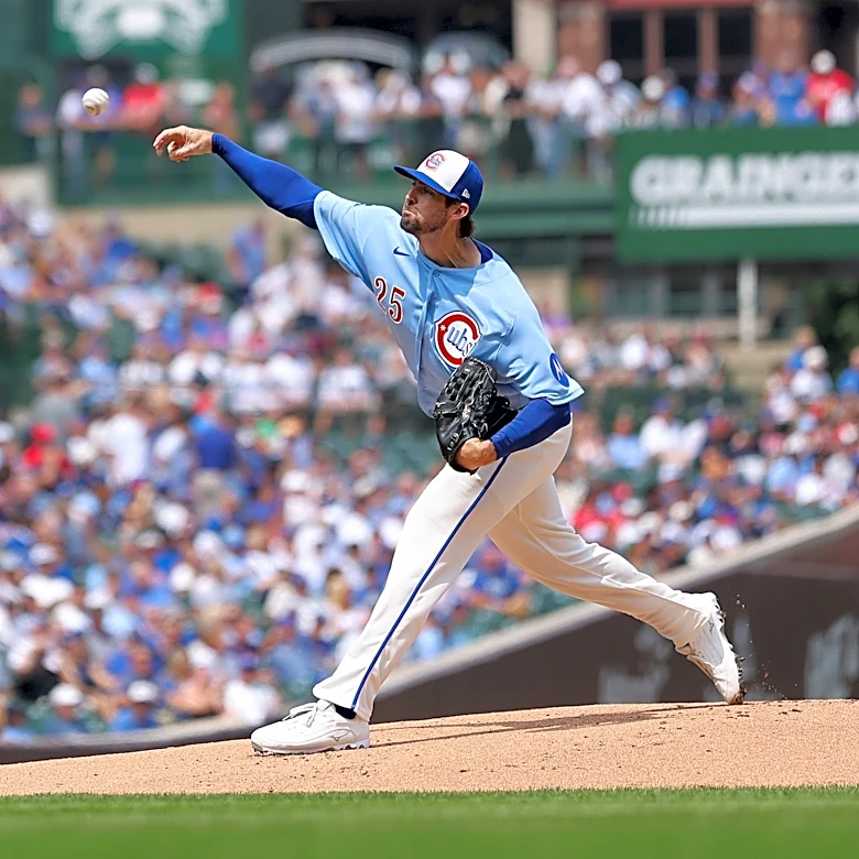 Clay Holmes shines in his 1st home start, Seiya Suzuki hits 3-run homer as Cubs beat Cardinals 3-0