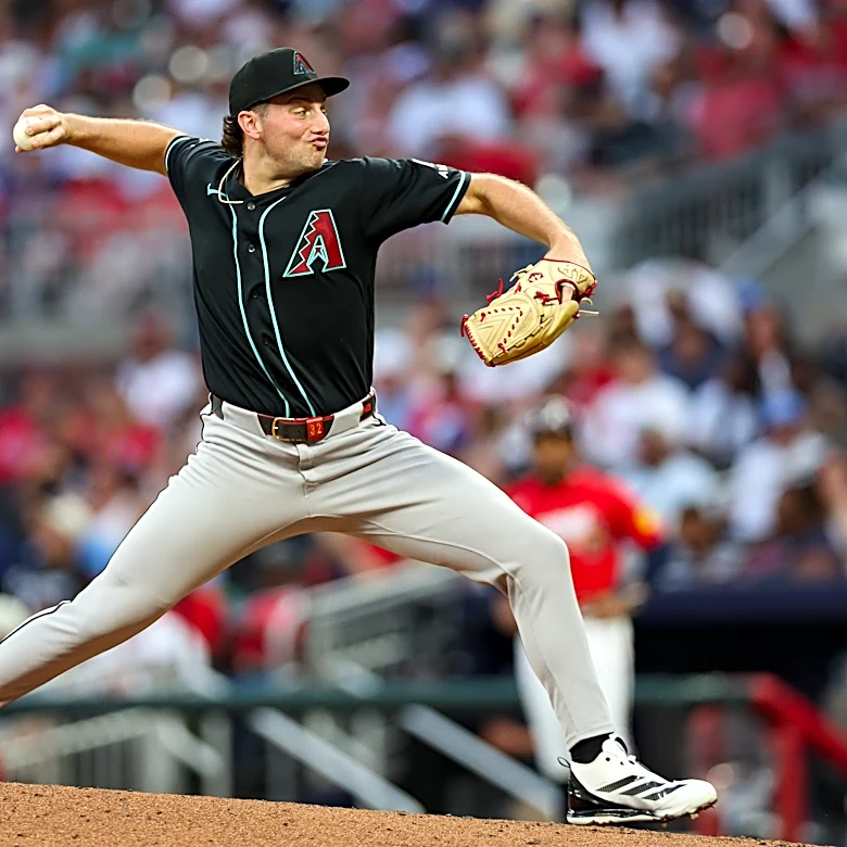 Pfaadt throws 7 innings in the Diamondbacks' 2-0 victory over the Braves